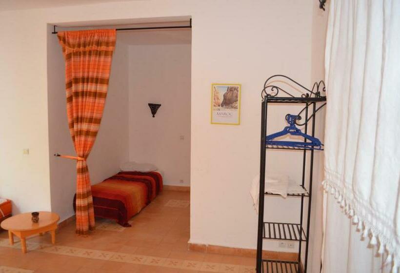 پانسیون Casa Naima