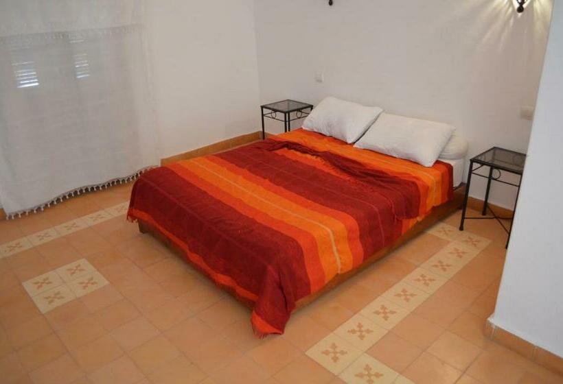 پانسیون Casa Naima