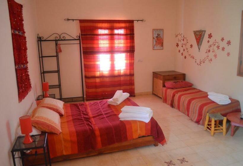 پانسیون Casa Naima