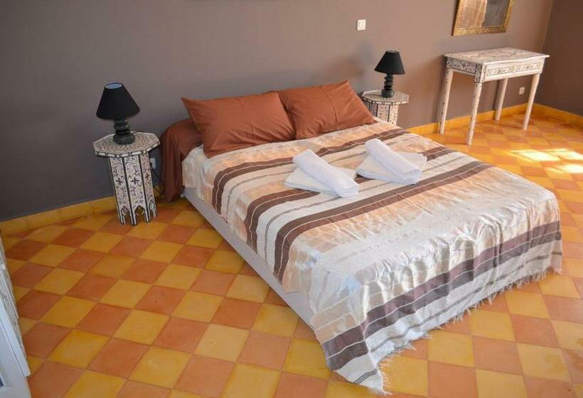 پانسیون Casa Naima