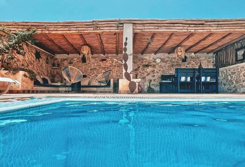 پانسیون Dar Macha