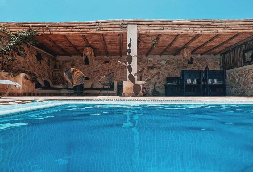 پانسیون Dar Macha