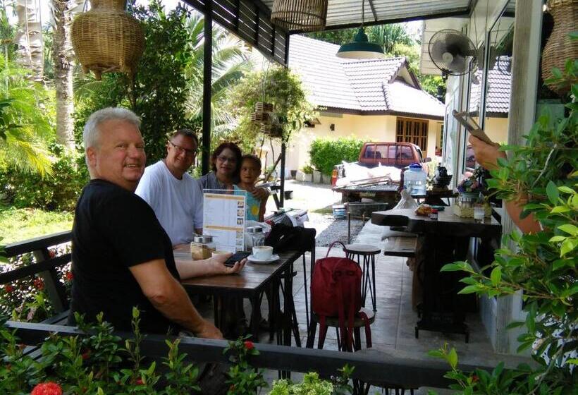 بنسيون Green Happy Homestay