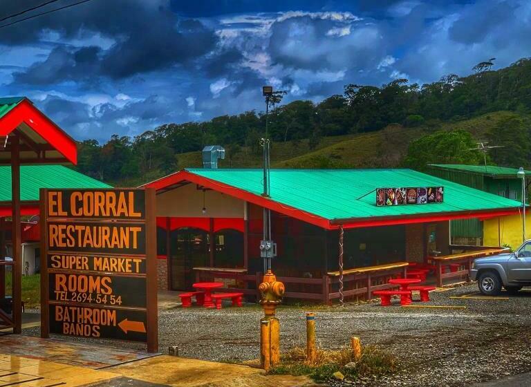 بنسيون Habitaciones El Corral