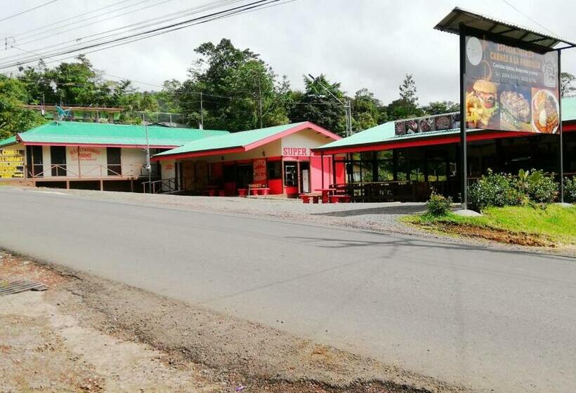 بنسيون Habitaciones El Corral