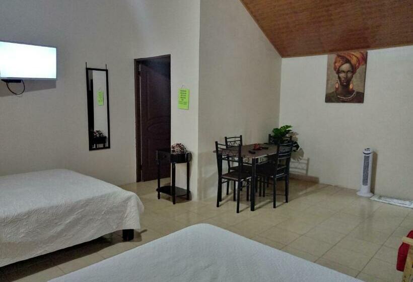 Пансион Habitaciones El Corral