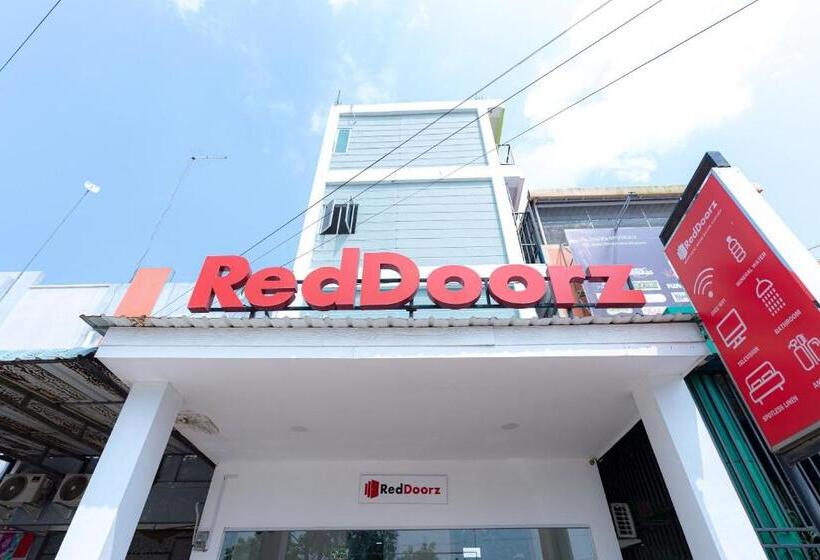 بنسيون Reddoorz Near Hang Nadim Batam Airport