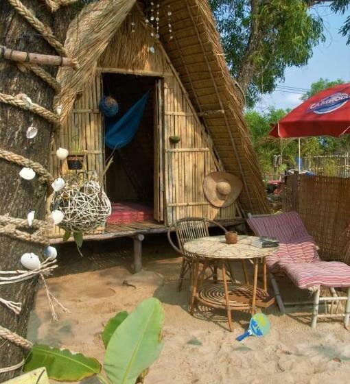 ペンション Young Wild And Free