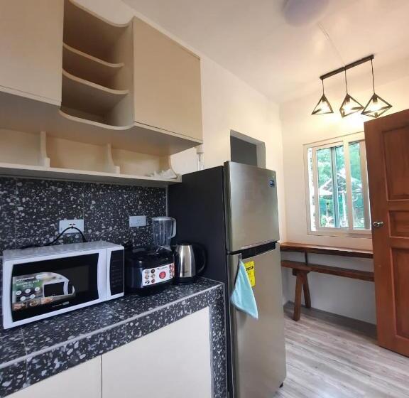 호스텔 Rc Hutspot Tourist Inn