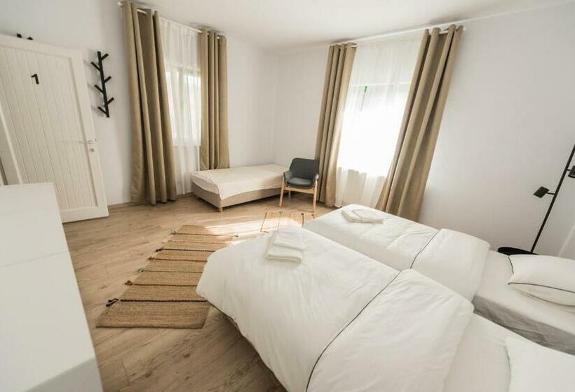 تختخواب و صبحانه Casa Botár Vendégház