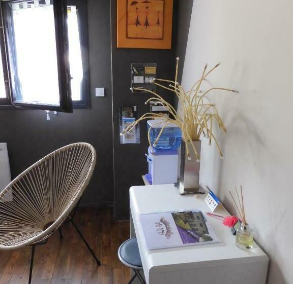 ベッドアンドブレックファースト La Cabirotte