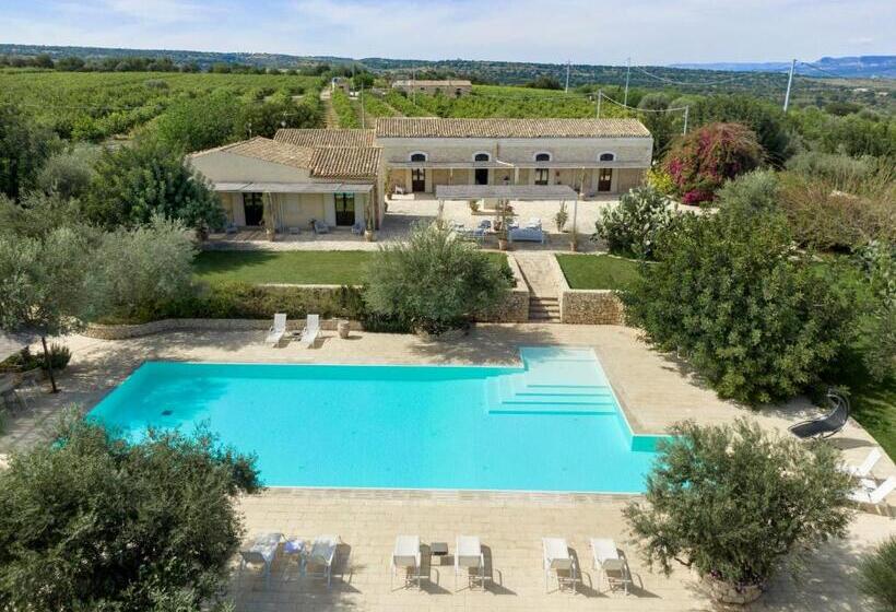 هتل Baglio Donna Concetta