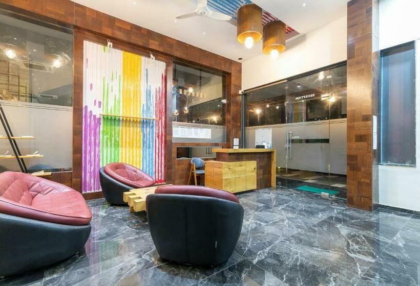 فندق Capital O 81737 Aquatic Pools And Resort