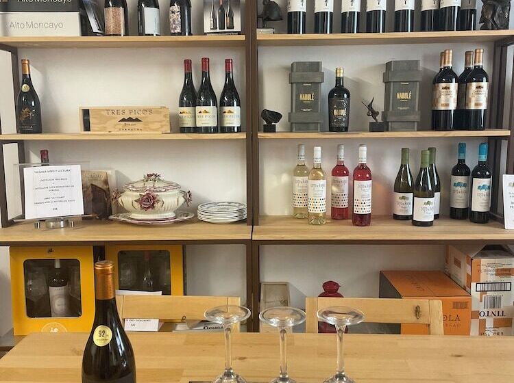 فندق Castillo Palacio De Bulbuente