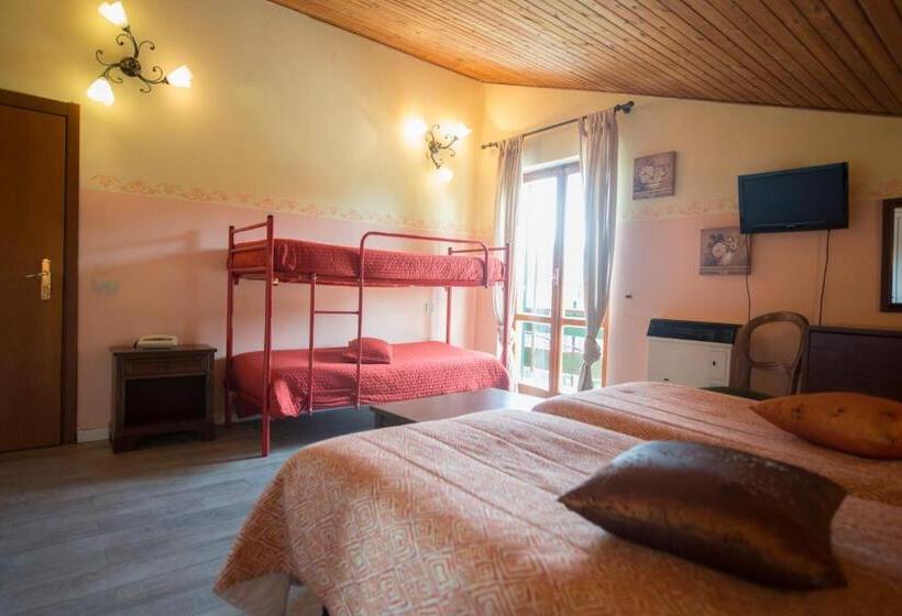 Отель Cuccaro Club   Val Di Vara E Cinque Terre