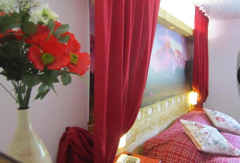 Отель Cuccaro Club   Val Di Vara E Cinque Terre