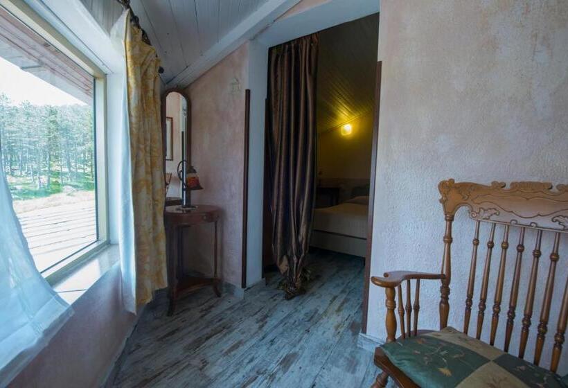 Отель Cuccaro Club   Val Di Vara E Cinque Terre