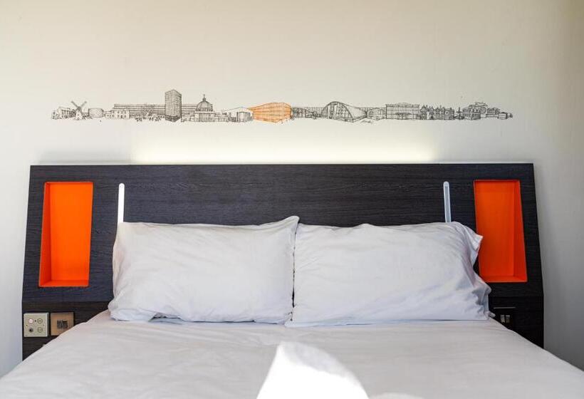 Easyhotel Oxford