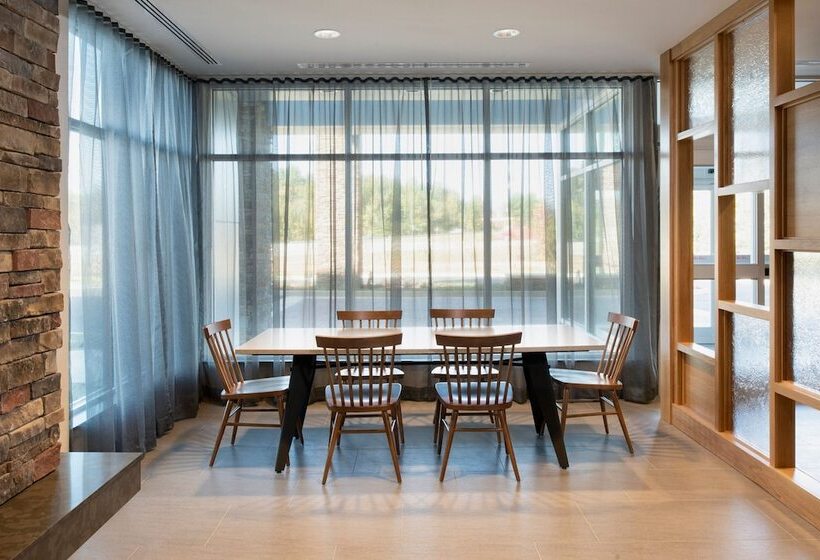 בית מלון כפרי Fairfield By Marriott Inn & Suites Memphis Arlington