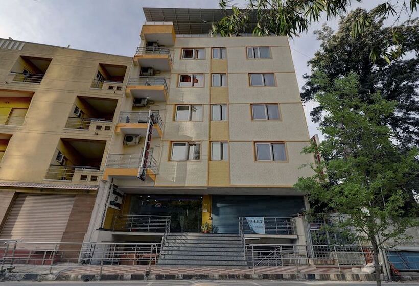 Itsy Hotels Palm Emirates