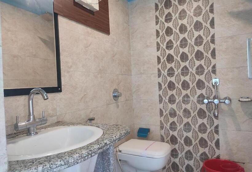 בית מלון כפרי Maa Greenary View   A Holiday Resort