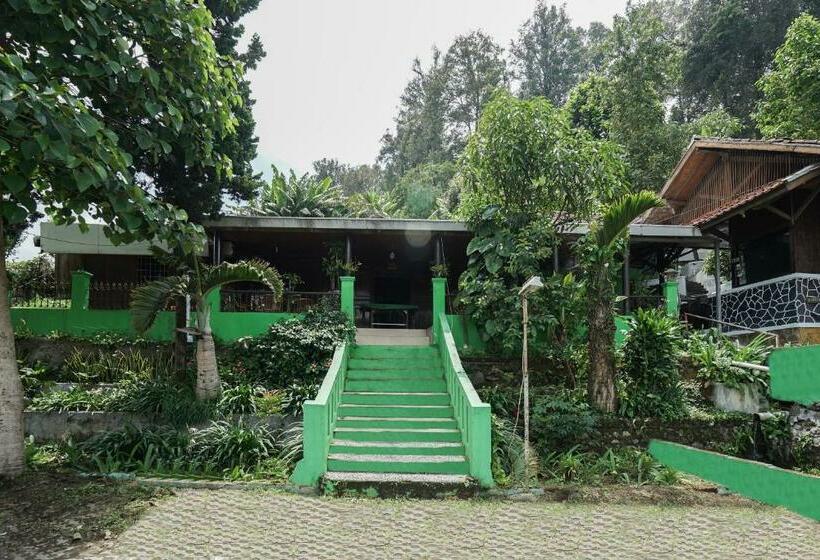 호텔 Oyo 2157 Pondok Gembyang Air Panas Alam