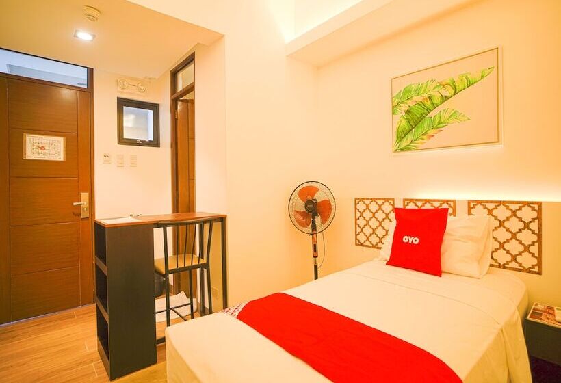 Hotel Oyo 785 The Greenhive