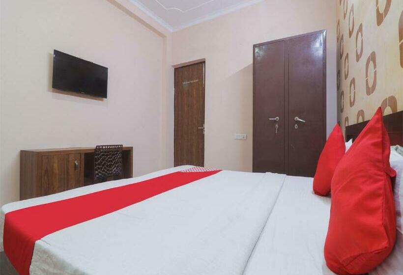 Hotel Oyo 81499 Second Home Residency