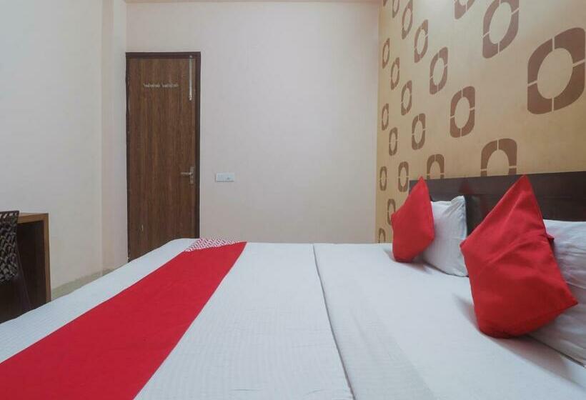 Hotel Oyo 81499 Second Home Residency