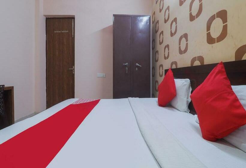 Hotel Oyo 81499 Second Home Residency