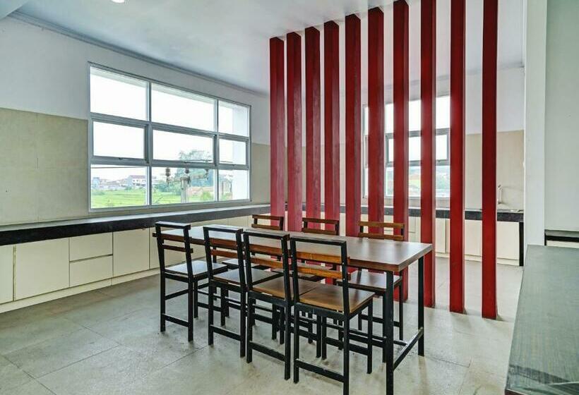 酒店 Oyo 90324 Si Jalak Guest House