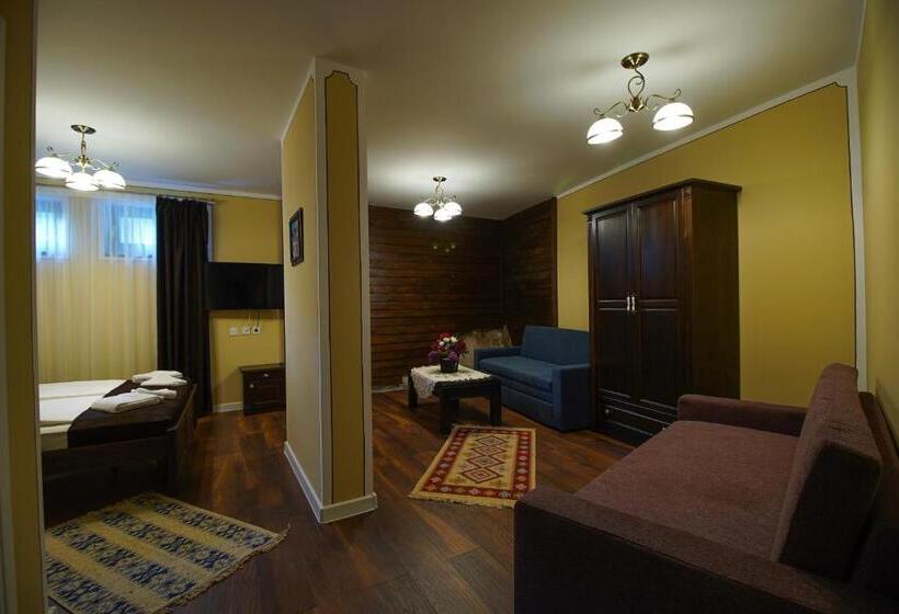 호텔 Pulpudeva Family