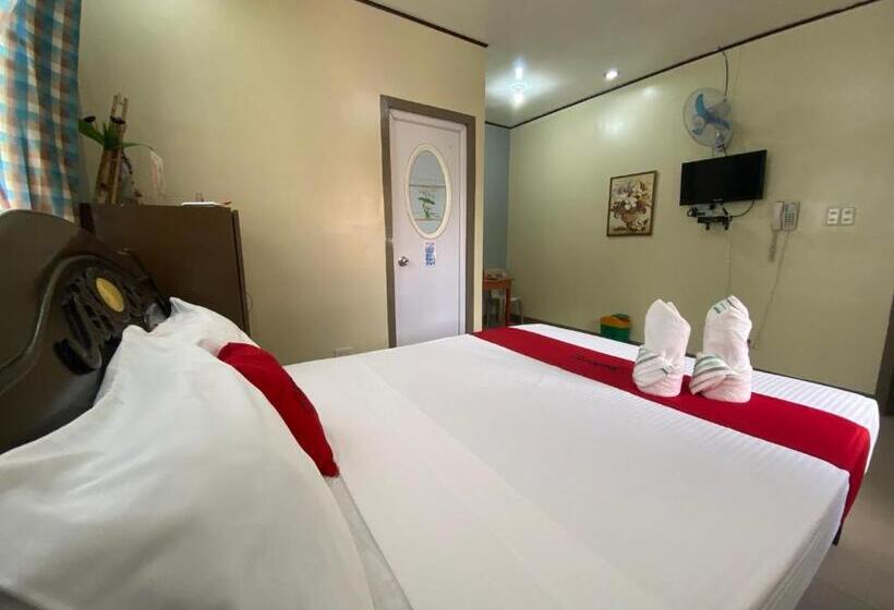 호텔 Reddoorz Plus @ Lhexlyn Resort San Narciso