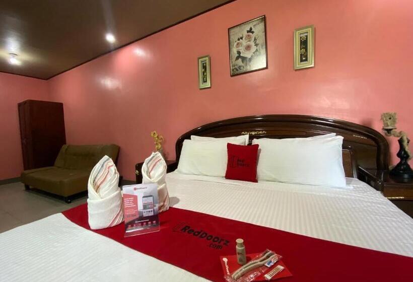 호텔 Reddoorz Plus @ Lhexlyn Resort San Narciso