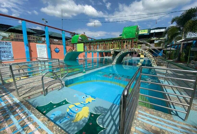 호텔 Reddoorz Plus @ Lhexlyn Resort San Narciso