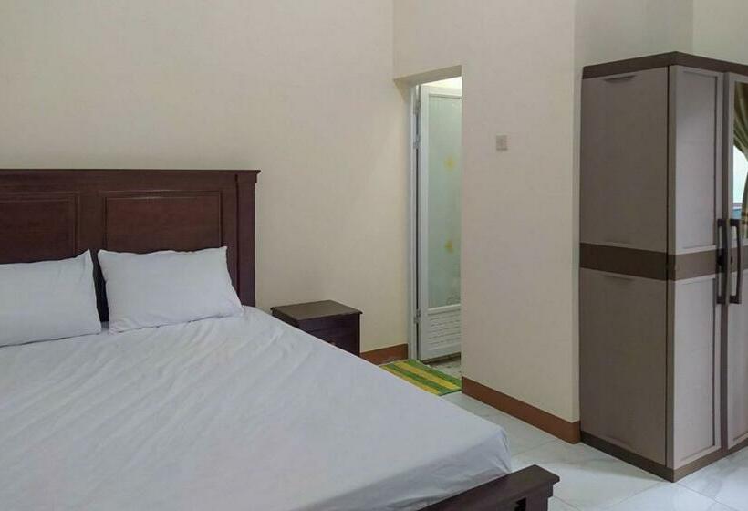 فندق Reddoorz Syariah Near Exit Tol Pemalang