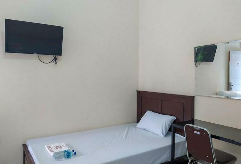 فندق Reddoorz Syariah Near Exit Tol Pemalang