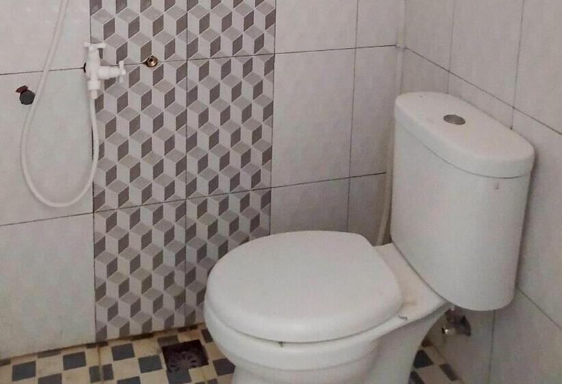 فندق Reddoorz Syariah Near Exit Tol Pemalang