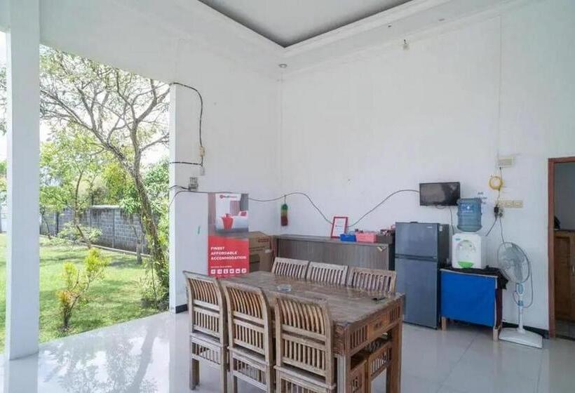 ホテル Reddoorz Syariah Near Syamsudin Noor Airport 4