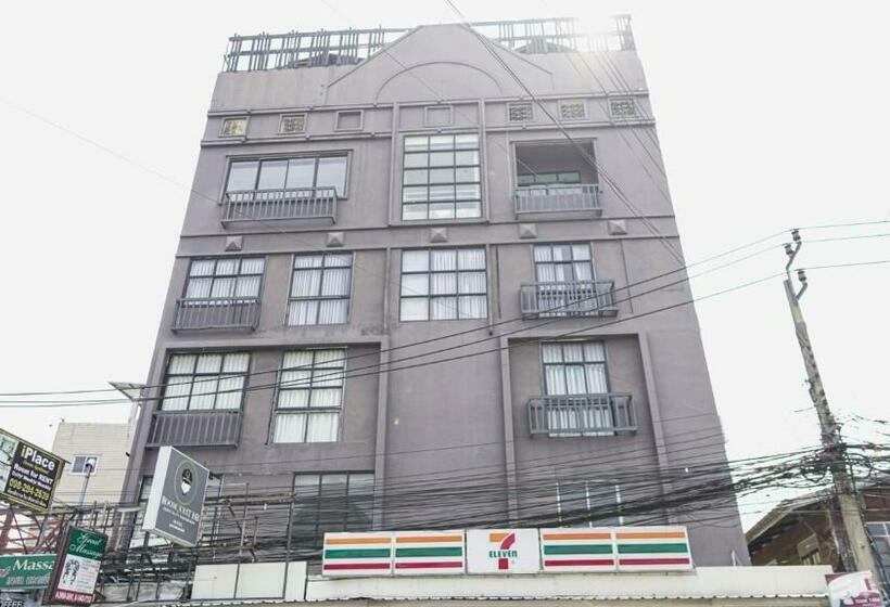 호텔 Roomquest Nichada Isb International