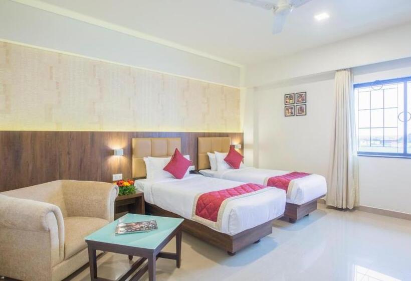 בית מלון כפרי Sai International