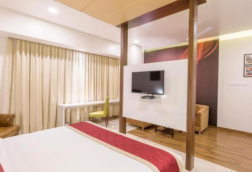 בית מלון כפרי Sai International