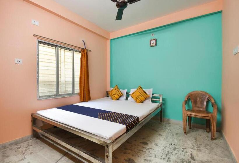 ホテル Spot On 67721 Maa Rakhakali Bhawan