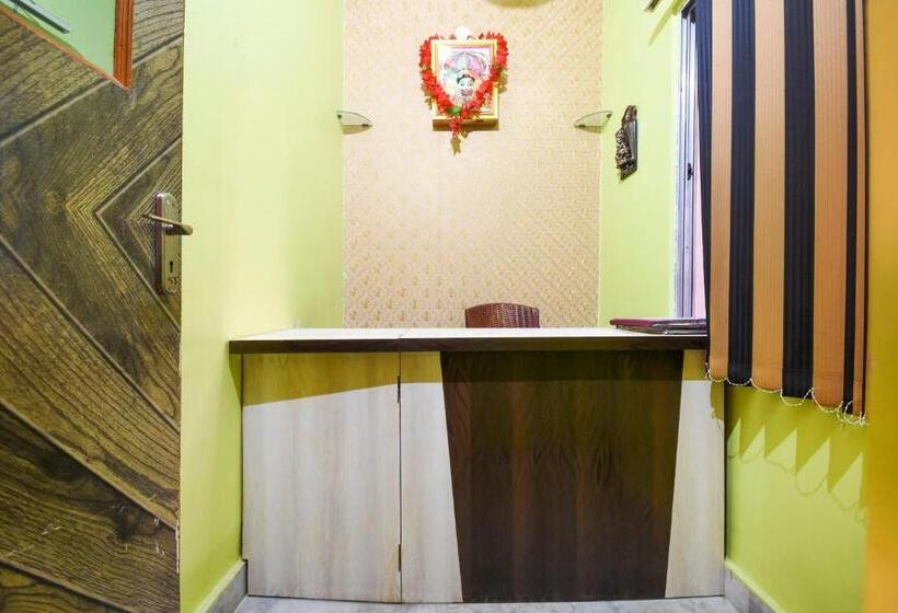 ホテル Spot On 67721 Maa Rakhakali Bhawan