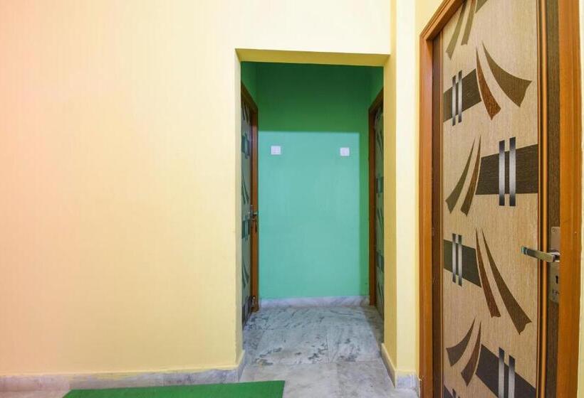 ホテル Spot On 67721 Maa Rakhakali Bhawan