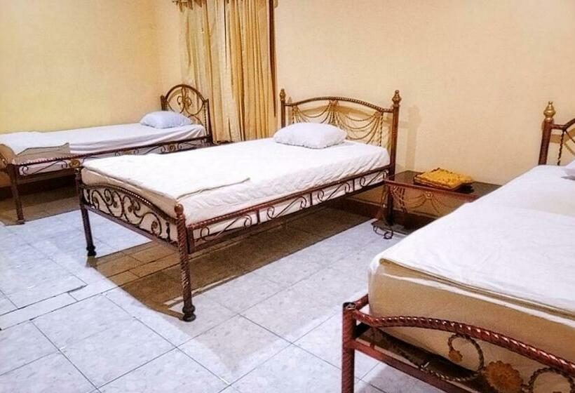 בית מלון כפרי Srikandi Sinjai Syariah Redpartner