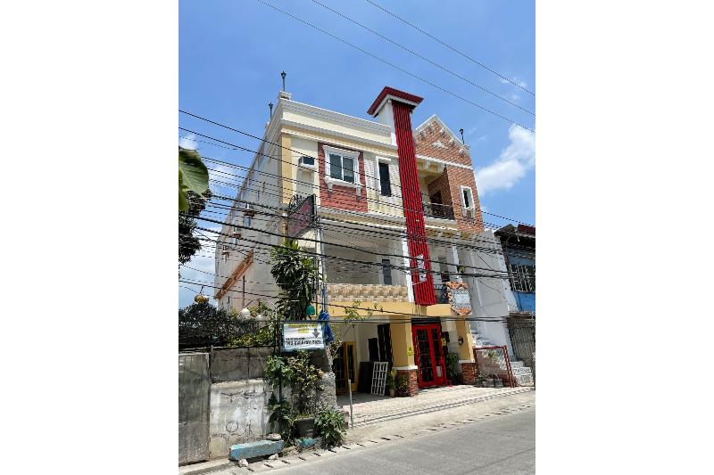 Отель Vaccinated Staff  Oyo 685 K Fortune Apartelle