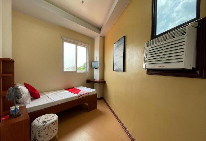 Отель Vaccinated Staff  Oyo 685 K Fortune Apartelle