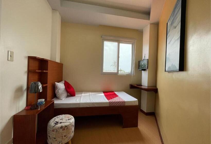 Отель Vaccinated Staff  Oyo 685 K Fortune Apartelle