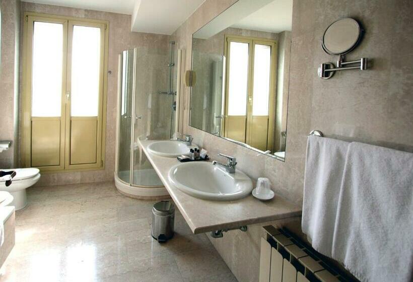 Отель Villa Montanarini